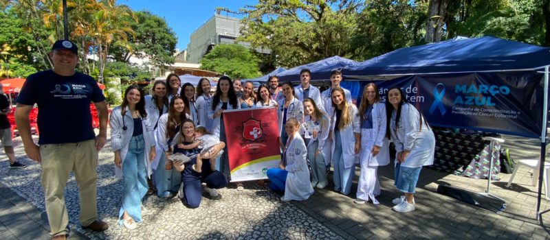 Março Azul: curso de Medicina promove conscientização sobre câncer de intestino