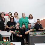 Unesc leva espírito natalino ao campus com oficinas de artesanato para colaboradores