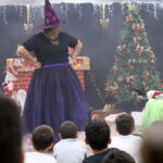 De pijamas e lanternas, alunos do Col�gio Unesc transformam encerramento do ano letivo em noite de mem�rias